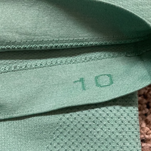 Green swiftly tech short sleeve sz 10 - Picture 3 of 4